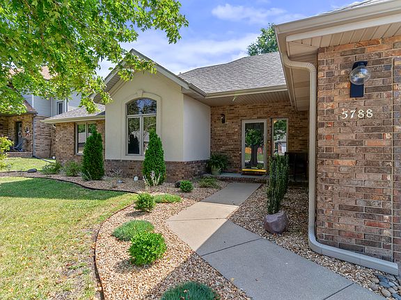 4th image of 5788 S Nettleton Avenue
