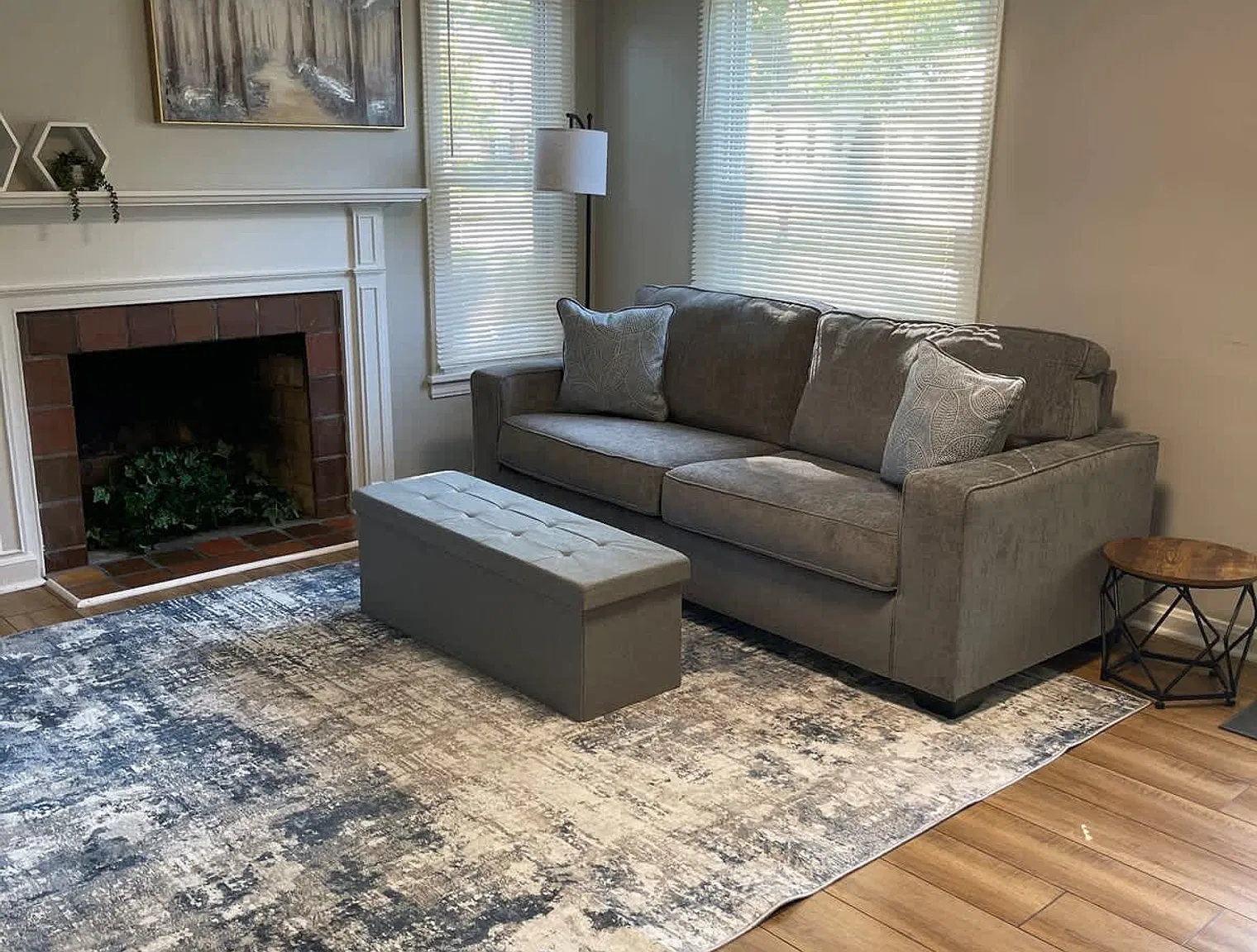 3 bed, 2.0 bath, 1829 sqft, $2,927 — Photo 4
