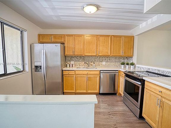 2nd image of 434 Lakeview Dr APT 205