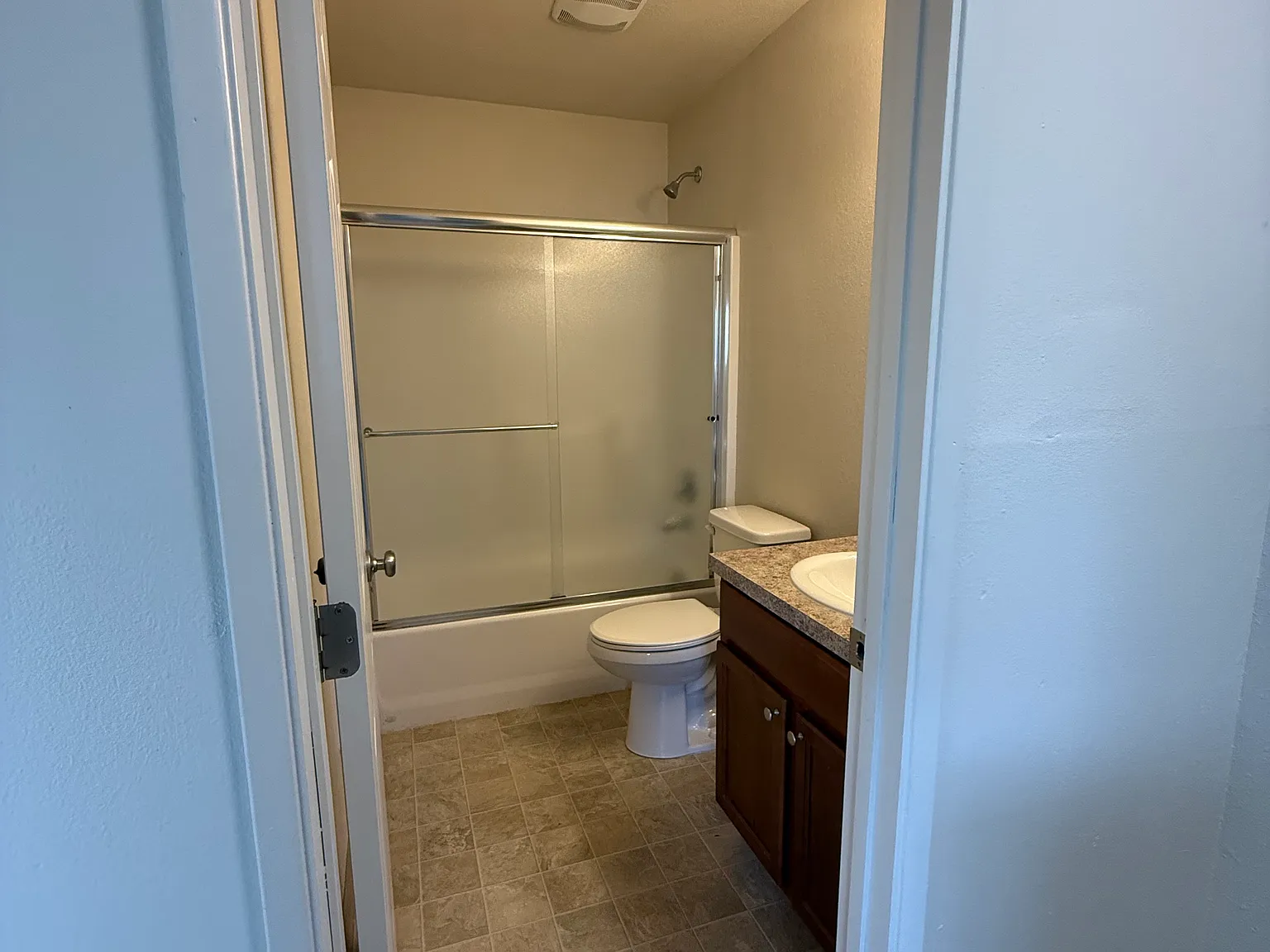 2 bed, $1,250 — Photo 4