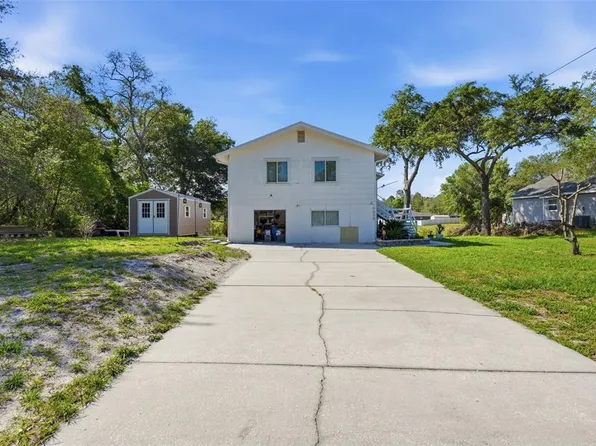 10226 Lynnhaven Rd, Spring Hill, FL 34608
