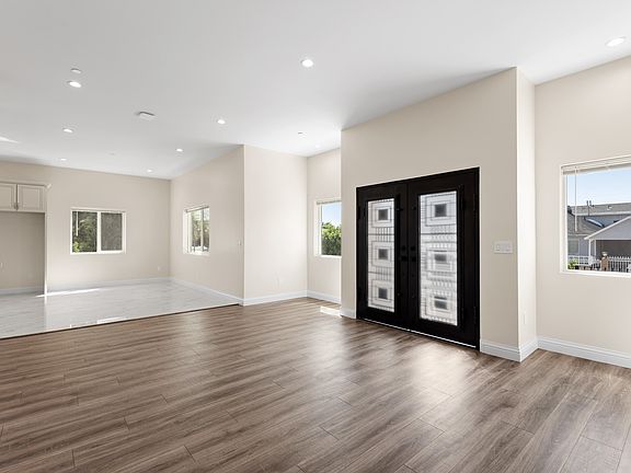 2nd image of 11625 Haynes St #11625