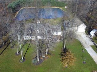 2433 Fox Cir, Ravenna, OH 44266