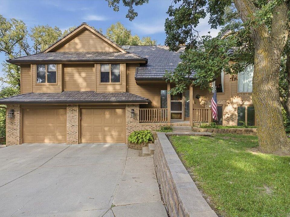 1st image of 825 Timbercrest Dr