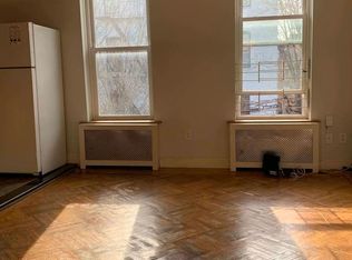 204 Van Buren St #2, Brooklyn, NY 11221