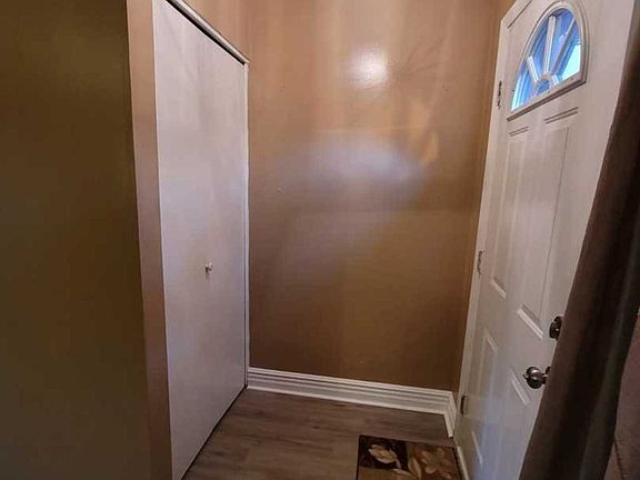 4th image of 18W270 Knollwood Ln