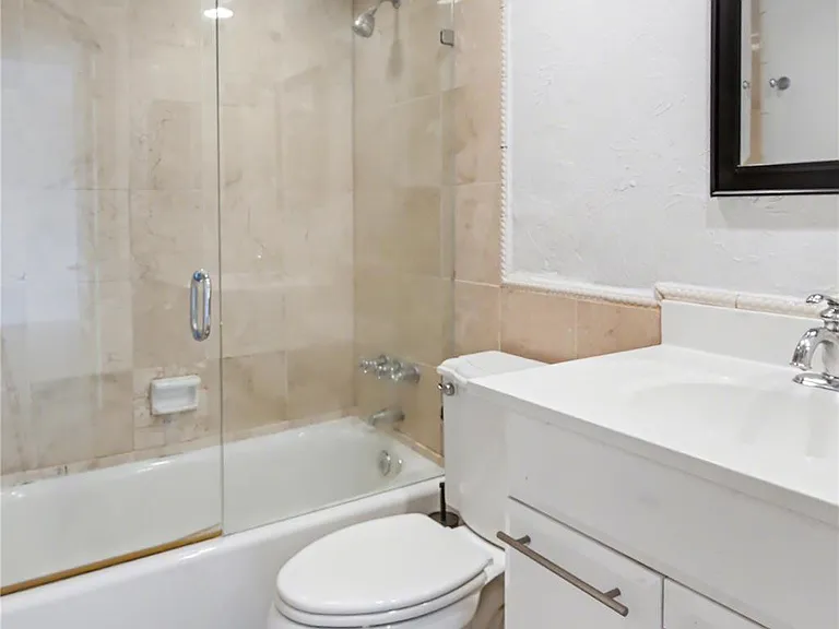 3000 Riomar St #406 — Photo 11