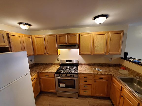 2nd image of 514 Washington Ave #1