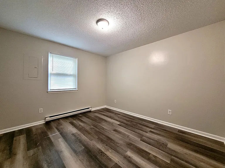 205 E. Guilford St — Photo 8