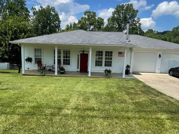 300 Hickory Rd, Bristol, TN 37620