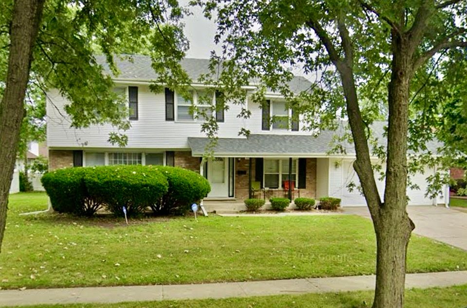 2nd image of 17725 Maple Ave