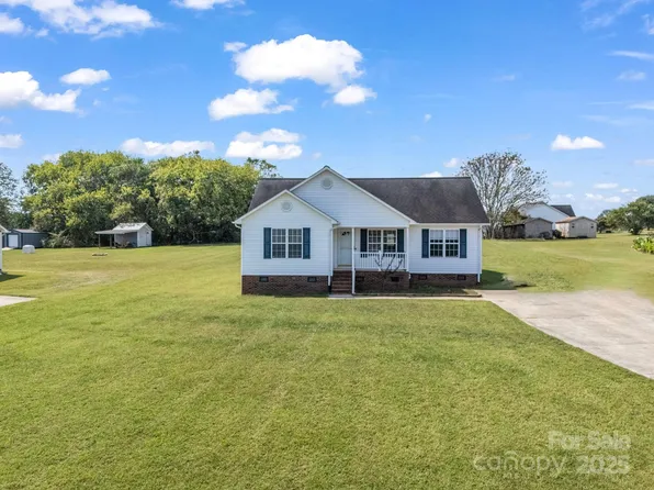 1643 Flag Ln, Vale, NC 28168