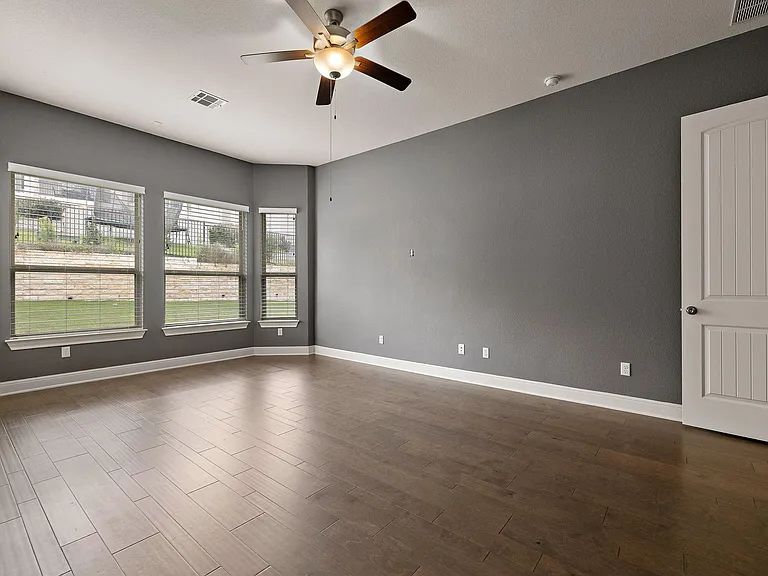 4705 Napoli Shore Dr — Photo 18
