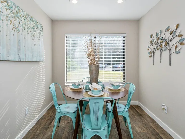 Parkside at Castleton Square Apartments and Townhomes — Photo 7