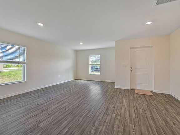 2nd image of 861 Youngreen Dr