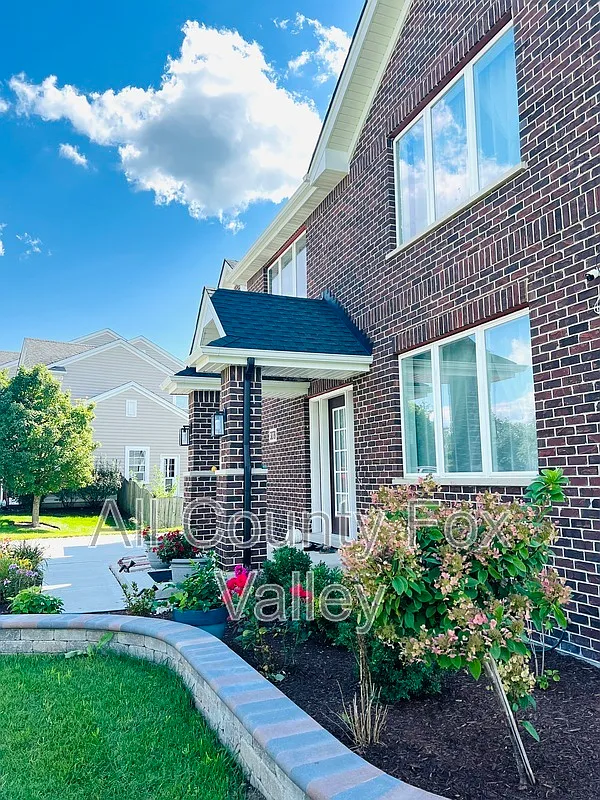 5 bed, 4.0 bath, $4,495 — Photo 2