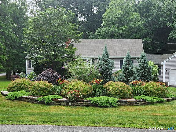 3rd image of 44 Reed Road