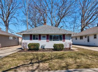 30097 Regent Rd, Wickliffe, OH 44092