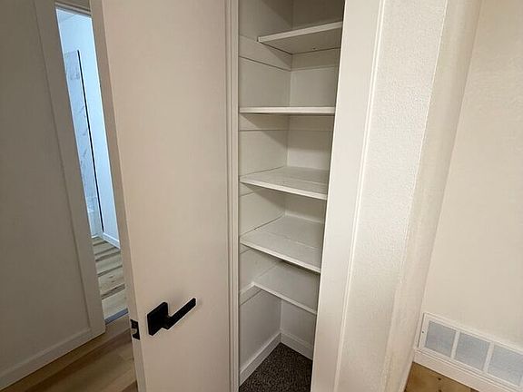 5th image of 2101 Ottawa St APT 103B
