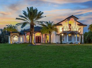 19361 W Sycamore Dr, Loxahatchee, FL 33470