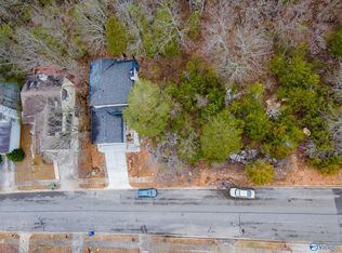 533 Farmingdale Dr, Huntsville, AL 35803