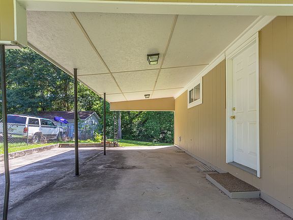 5th image of 4429 Byrd Ave