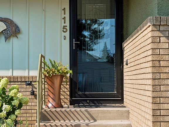 2nd image of 115 36th Ave NE