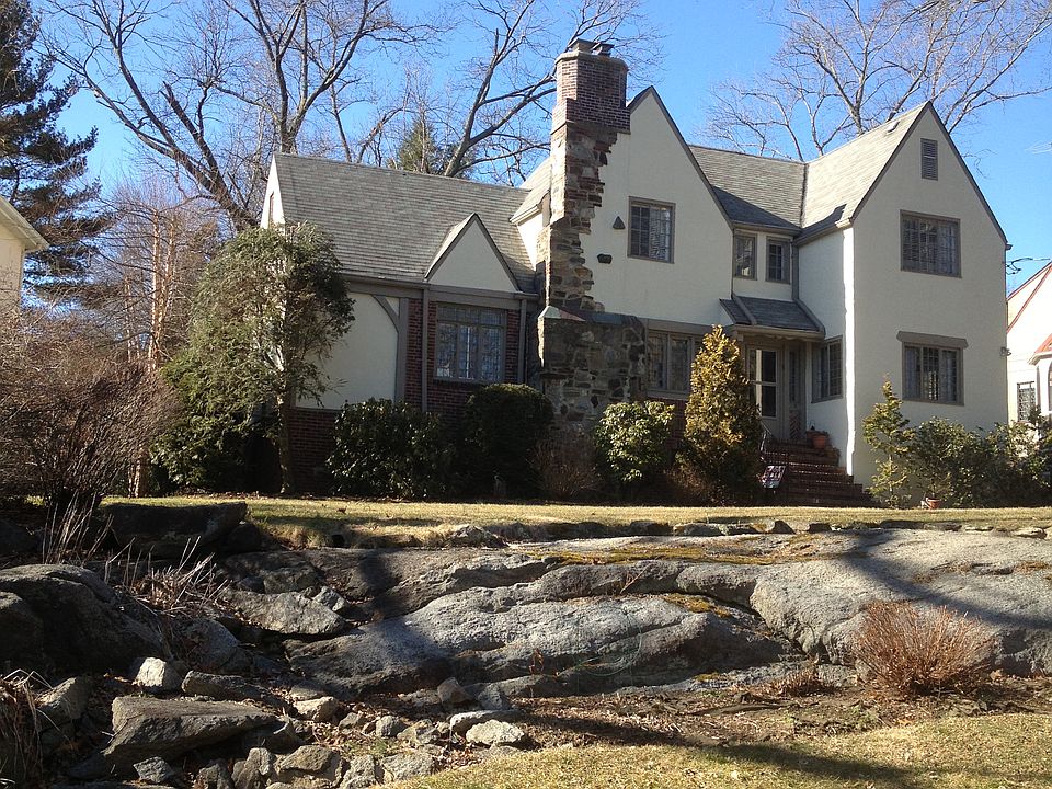 Beautiful Curbside Appeal