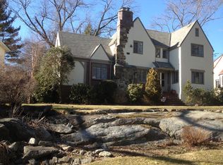 47 Stoneyside Dr, Larchmont, NY 10538