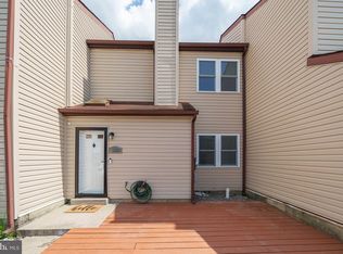 165 Valley Cir, Newark, DE 19711