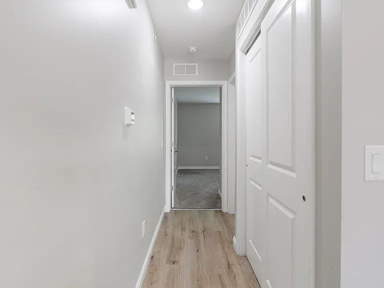 5015-5091 Devils Glen Rd #5021 — Photo 11