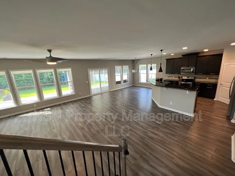 148 Tahoe Dr — Photo 9