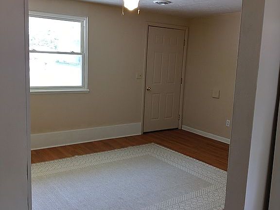 2nd image of 2316 Harbor Hill Dr