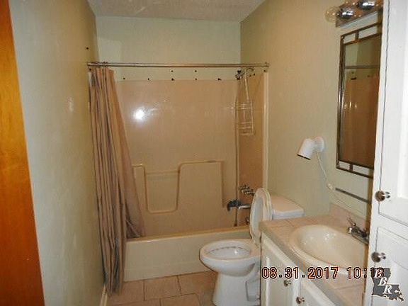 4th image of 436 Tanglewood Dr