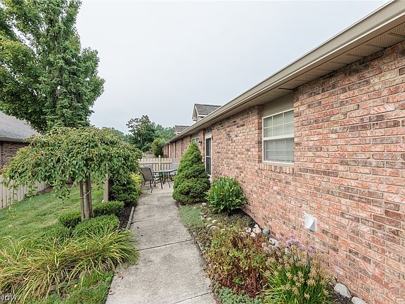 2nd image of 2735 Shakespeare Ln