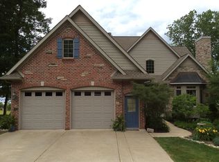 4645 Parker Dr, Howell, MI 48843