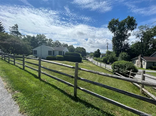 10 Huron Road, Carmel, NY 10512