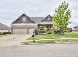 5515 Cooper Ct, Bartlesville, OK 74006