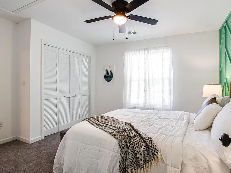 5198 Laurel Bridge Dr SE — Photo 24