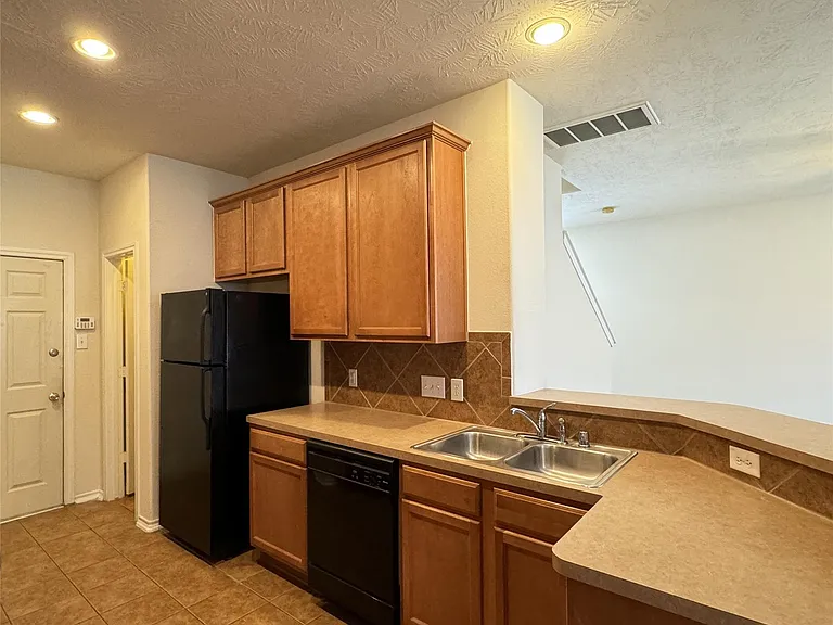 11515 Jacinth Ct — Photo 12