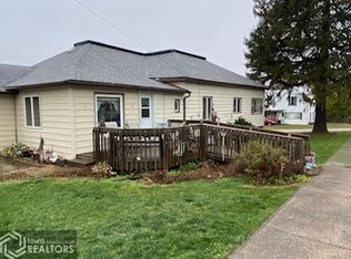 204 1st Ave, Bayard, IA 50029