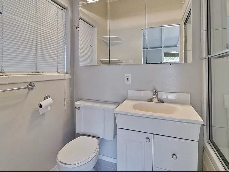 1011 Moreno Ave — Photo 15