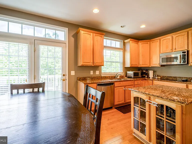 18081 Camdenhurst Dr — Photo 24