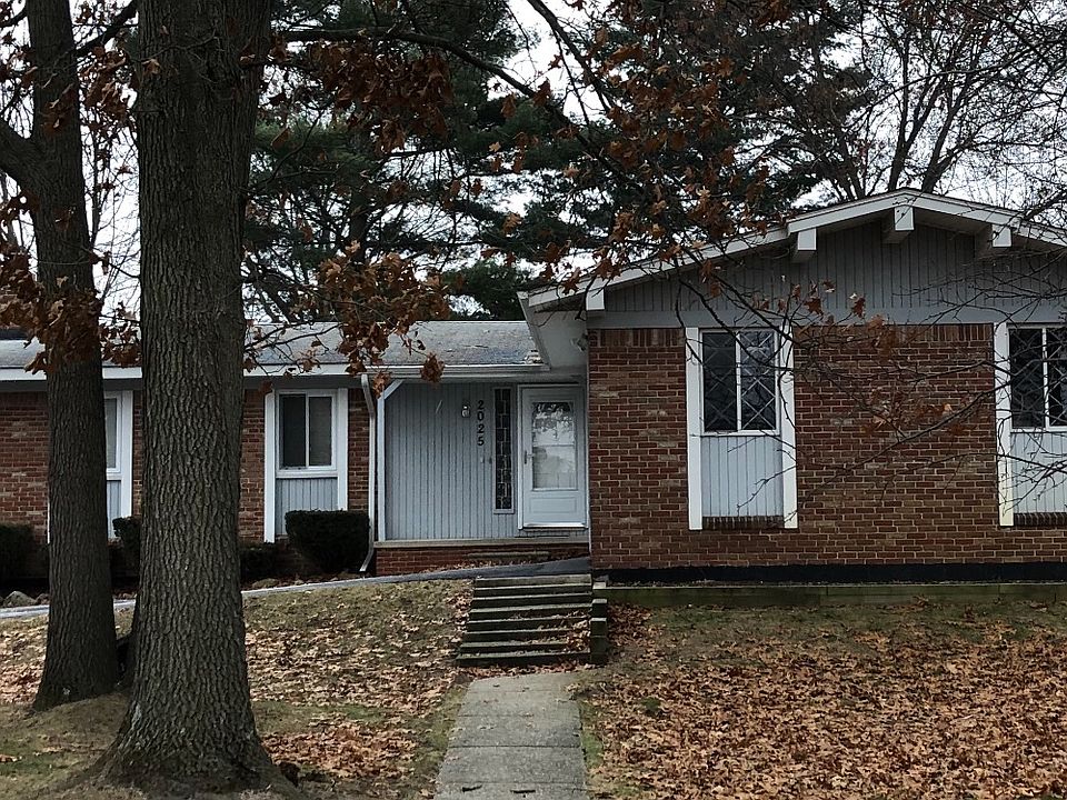 1st image of 2025 Cross Lake Dr