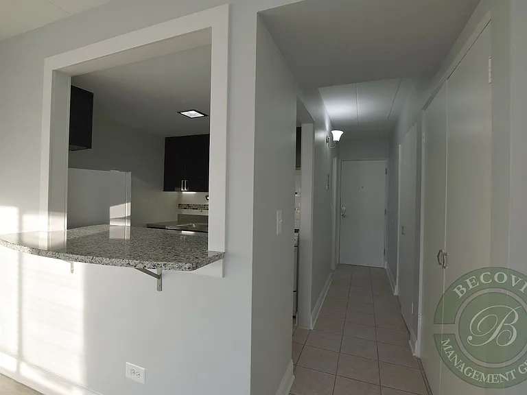 6012 N Kenmore Ave — Photo 32