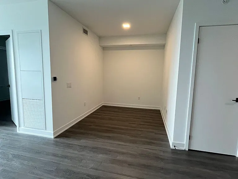 609 Sherbourne St #3405 — Photo 4