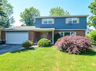 7535 Catalpa Dr, Macungie, PA 18062