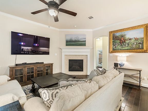 5th image of 904 Enchanted Wood Dr