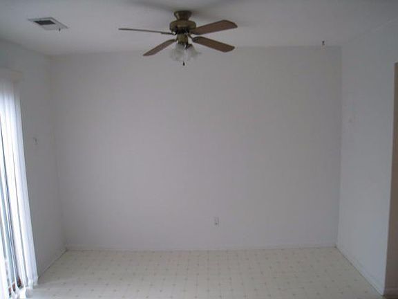 5th image of 3241 Aqueduct Dr