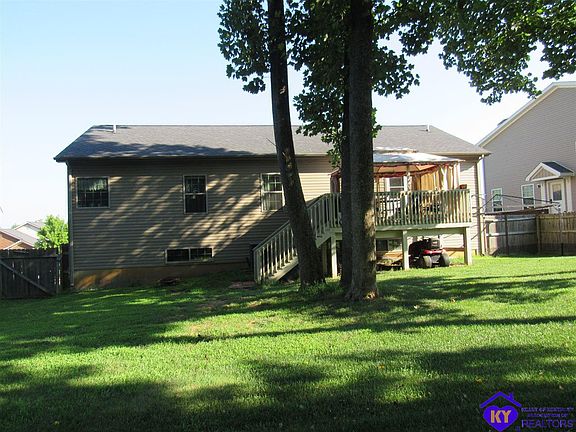 5th image of 140 Vineland Parkway Dr